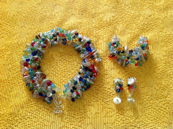 ELEGANTE-  STYLE IS INNATE - Necklace designed by Eeefy Multicolored Crystals and wire made in China 