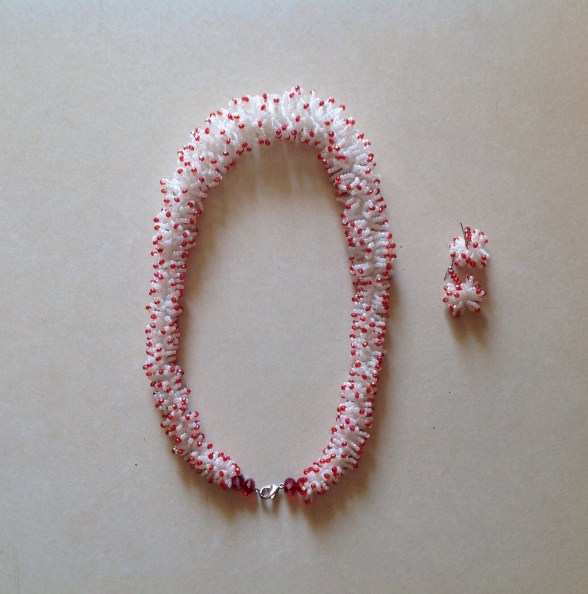 EKWI-   STYLE IS INNATE necklace designed by Eeefy Pearl is from the luxurious river Benue, river Niger and sea of Lagos, Nigeria Crystals are made in China. HEALING PROPERTIES: Pearls is known for it's calming properties...set to aide purity, charity, integrity, truth and loyalty in its wearer. 