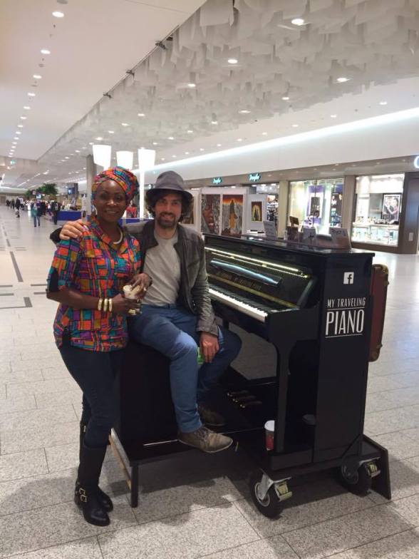 12231361_10205290293082848_72974792_n