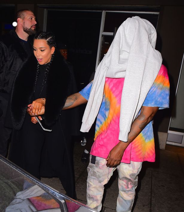 Kim-Kardashian-hides-behind-Kanye-West-when-out-and-about-in-New-York
