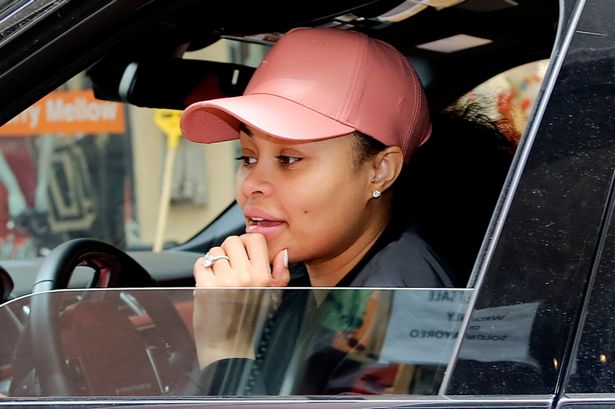 Blac-Chyna-seen-getting-a-drive-thru-Burger-King