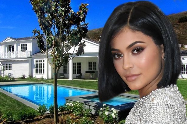 Kylie-Jenner-new-mansion-main