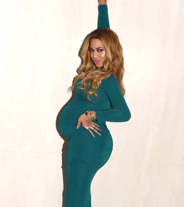 | Pregnant Beyoncé shows off her growing baby bump in unseen Oscars ...